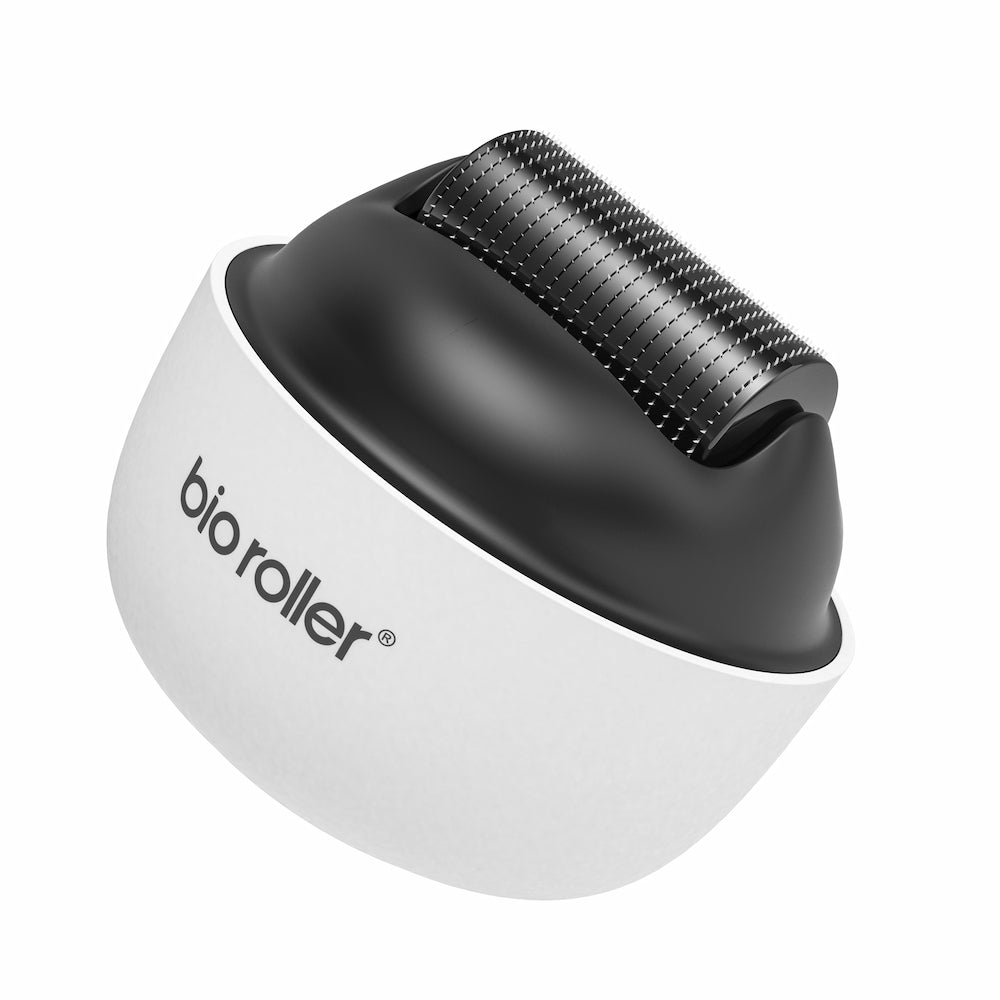 Bio Roller G4 microneedling-ansiktsroller i modern design, framtagen för hudföryngring, ökad serumabsorption och förbättrad hudstruktur.