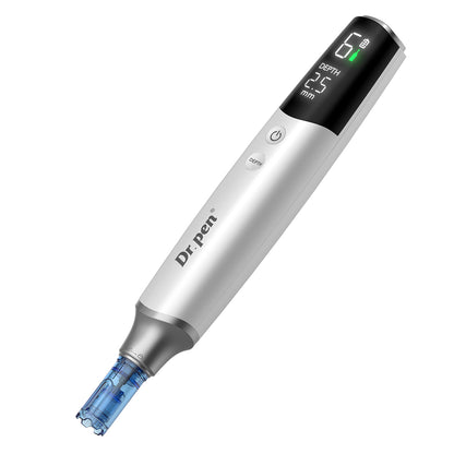 Dr. Pen M9 dermapen med digital display, justerbart nåldjup och nålpatron för avancerad microneedling och hudförbättring.