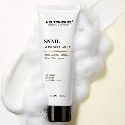 Neutriherbs Snail All In One Cleanser med rengöringsskum – skonsam ansiktsrengöring som effektivt avlägsnar smuts, talg och makeup utan att torka ut huden.